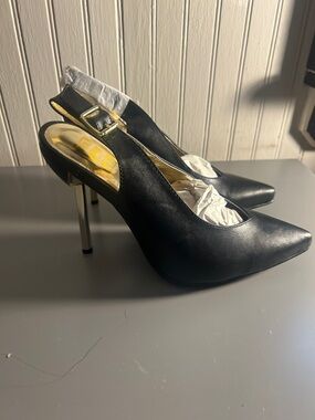 Classic Black Pointed Slingback Heels